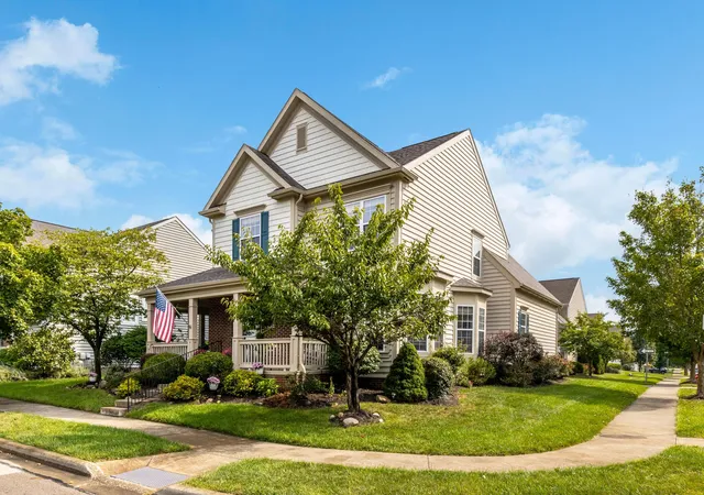 Single family home for sale at 722 Olde Ml Dr, Westerville, OH 43082 | MLS# 226035473