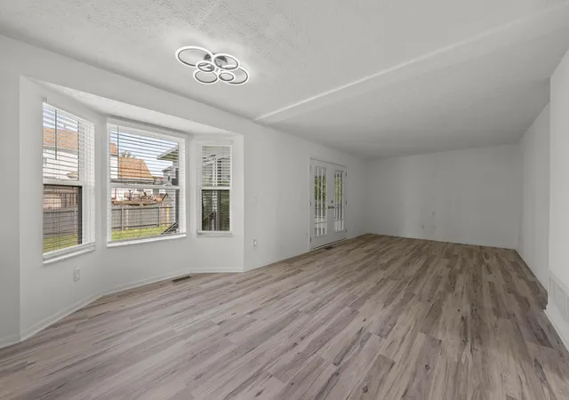 Photo 3 of Single family home for sale at 1414 Halfhill Way, Columbus, OH 43207 | MLS# 226035768 | Listing updated on 2026-10-06
