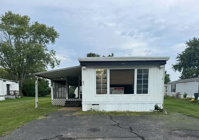 Photo 2 of Single family home for sale at 43 Skyline Dr, South Bloomfield, OH 43103 | MLS# 226035482 | Listing updated on 2026-09-21