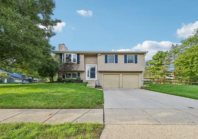 Photo 1 of Single family home for sale at 971 Ridenour Rd, Columbus, OH 43230 | MLS# 226035553 | Listing updated on 2026-09-25