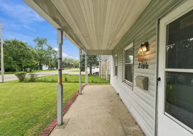 Photo 3 of Single family home for sale at 2146 Leonard Ave, Columbus, OH 43219 | MLS# 226035565 | Listing updated on 2026-09-30