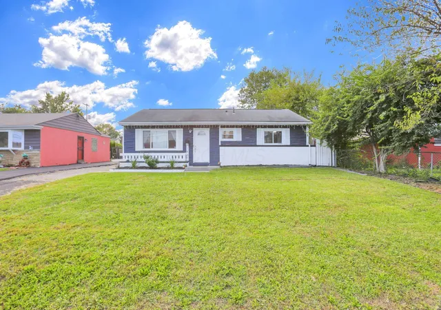 Photo 1 of Single family home for sale at 1461 Courtright Rd, Columbus, OH 43227 | MLS# 226035536 | Listing updated on 2026-10-02