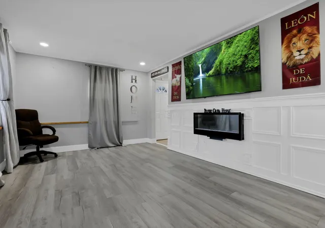 Photo 3 of Single family home for sale at 1461 Courtright Rd, Columbus, OH 43227 | MLS# 226035536 | Listing updated on 2026-10-02