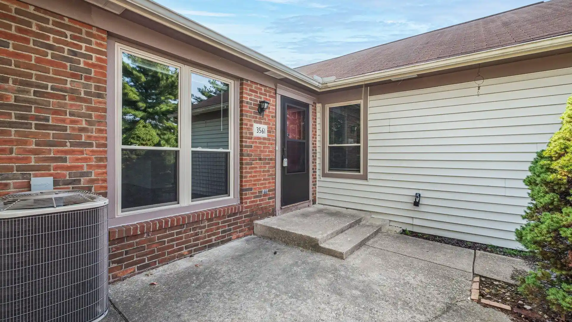Listing Photo 14 - Condo for sale in 3561 Chesapeake Dr located at 3561 Chesapeake Dr, Zanesville, OH 43701 - Unit 3561 Chesapeake Dr