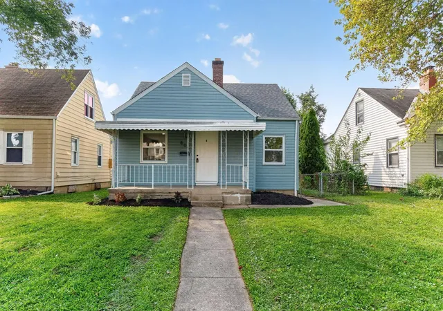 Photo 1 of Single family home for sale at 805 Chestershire Rd, Columbus, OH 43204 | MLS# 226035546 | Listing updated on 2026-09-30