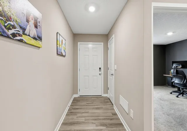 Photo 4 of Single family home for sale at 3823 Alledonia Dr, Grove City, OH 43123 | MLS# 226036570 | Listing updated on 2026-09-29