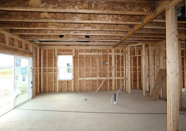 Photo 3 of Single family home for sale at 1152 Brittany Dr, Delaware, OH 43015 | MLS# 226035530 | Listing updated on 2026-09-25