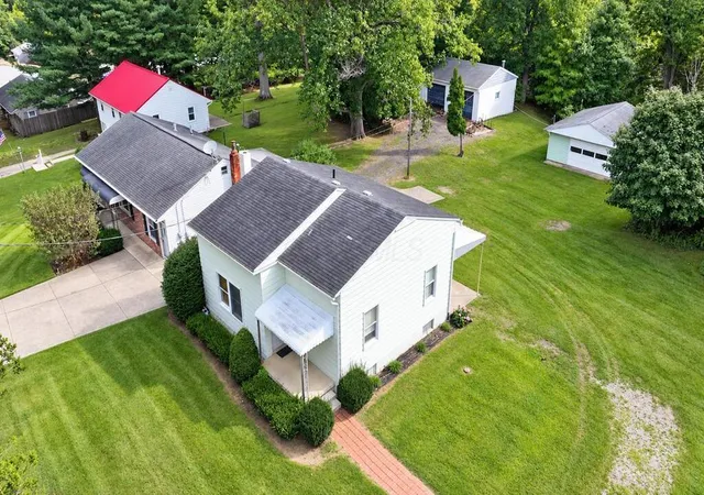 Photo 2 of Sale Pending at 483 Davidson St, Mansfield, OH 44907 | MLS# 226035549 | Listing updated on 2026-09-23