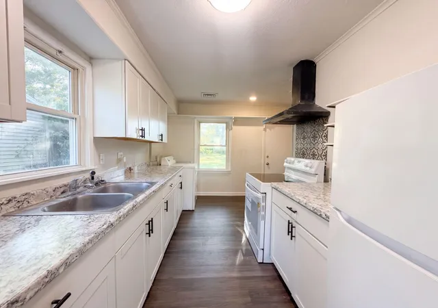 Photo 2 of Sale Pending at 2785 Linview Ave, Columbus, OH 43211 | MLS# 226035531 | Listing updated on 2026-09-20
