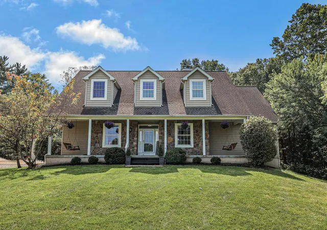 Photo 1 of Single family home for sale at 5876 Jaycox Rd, Galena, OH 43021 | MLS# 226035561 | Listing updated on 2026-09-29