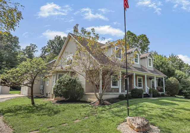 Photo 2 of Single family home for sale at 5876 Jaycox Rd, Galena, OH 43021 | MLS# 226035561 | Listing updated on 2026-09-29
