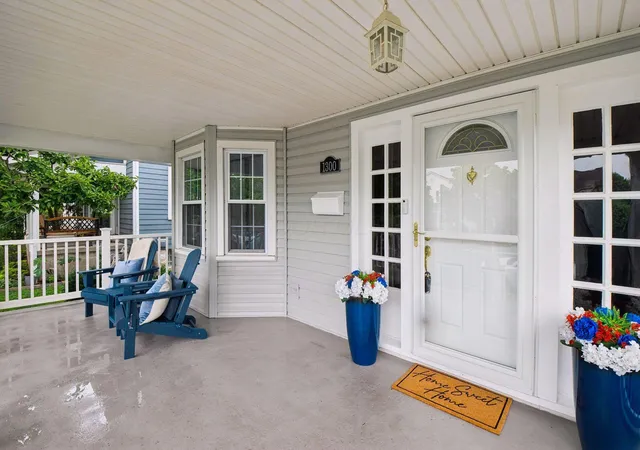 Photo 2 of Single family home for sale at 1300 W 1st Avenue, Columbus, OH 43212 | MLS# 226036013 | Listing updated on 2026-09-26