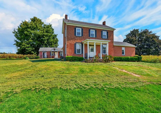 Photo 3 of Single family home for sale at 13264 Ett Noecker Rd, Ashville, OH 43103 | MLS# 226035591 | Listing updated on 2026-09-18