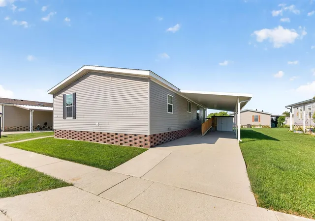 Photo 1 of Single family home for sale at 4389 Todd Pl, Columbus, OH 43207 | MLS# 226035595 | Listing updated on 2026-10-14