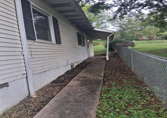 Photo 2 of Single family home for sale at 64 Spring St, Glouster, OH 45732 | MLS# 226035618 | Listing updated on 2026-09-30