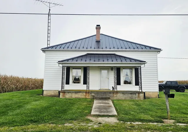 Photo 2 of Single family home for sale at 595 Zimmerman Rd, Greenfield, OH 45123 | MLS# 226035598 | Listing updated on 2026-09-18