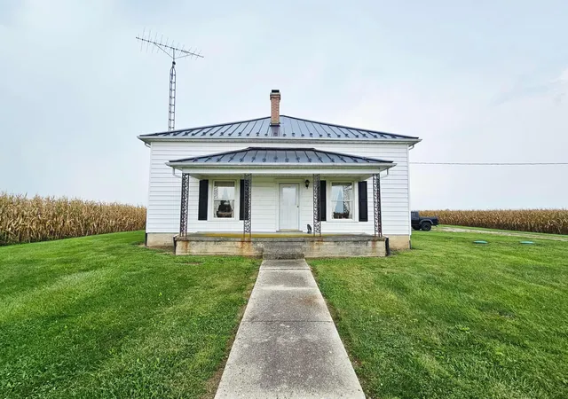 Photo 3 of Single family home for sale at 595 Zimmerman Rd, Greenfield, OH 45123 | MLS# 226035598 | Listing updated on 2026-09-18