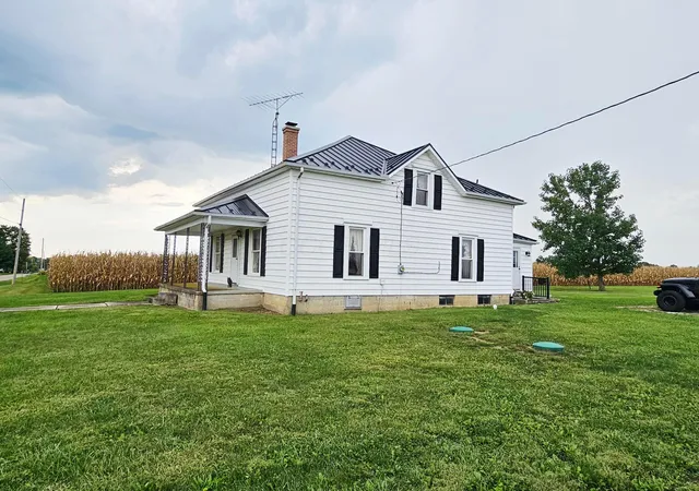 Photo 4 of Single family home for sale at 595 Zimmerman Rd, Greenfield, OH 45123 | MLS# 226035598 | Listing updated on 2026-09-18