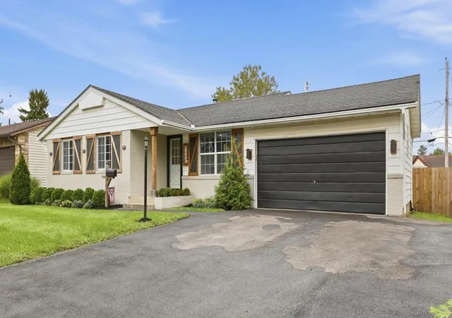 Photo 3 of Single family home for sale at 1088 Torrey Hl Dr, Columbus, OH 43228 | MLS# 226035740 | Listing updated on 2026-09-30