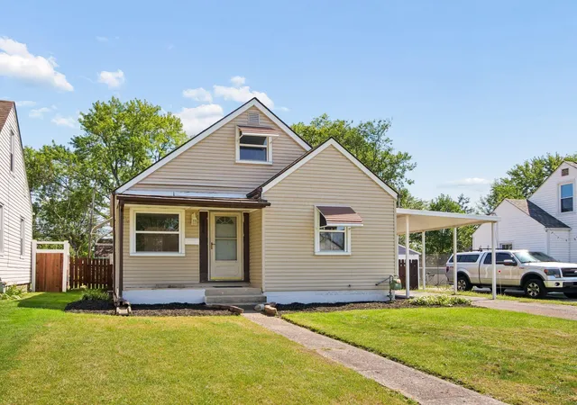 Photo 2 of Single family home for sale at 3094 Azelda St, Columbus, OH 43224 | MLS# 226035675 | Listing updated on 2026-10-08