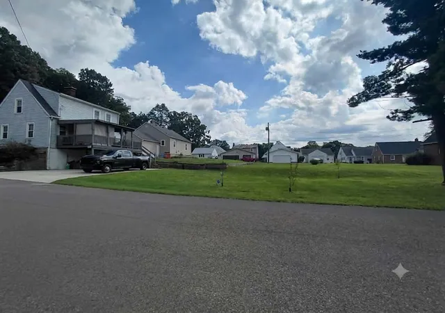 Photo 3 of Single family home for sale at 356 Edgewood Ave, Lancaster, OH 43130 | MLS# 226035617 | Listing updated on 2026-09-18
