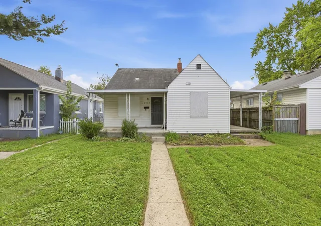 Photo 1 of Single family home for sale at 2912 Azelda St, Columbus, OH 43224 | MLS# 226036629 | Listing updated on 2026-10-26