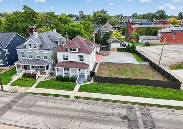 Photo 3 of Single family home for sale at 160 N 18th Street, Columbus, OH 43203 | MLS# 226035648 | Listing updated on 2026-10-07