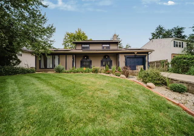 Photo 1 of Single family home for sale at 300 Dunbarton Rd, Columbus, OH 43230 | MLS# 226036652 | Listing updated on 2026-10-02