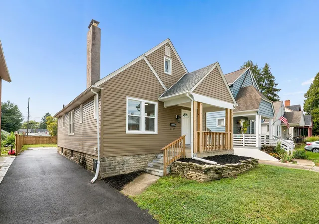 Photo 1 of Single family home for sale at 1349 S Champion Ave, Columbus, OH 43206 | MLS# 226035649 | Listing updated on 2026-10-08
