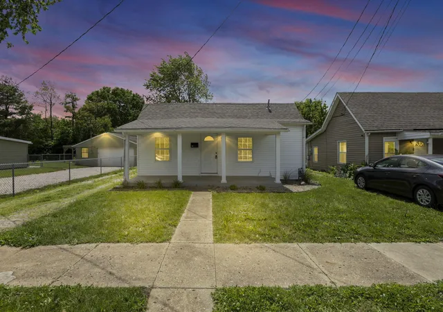 Photo 1 of Single family home for sale at 663 E Mound St, Circleville, OH 43113 | MLS# 226035863 | Listing updated on 2026-10-06