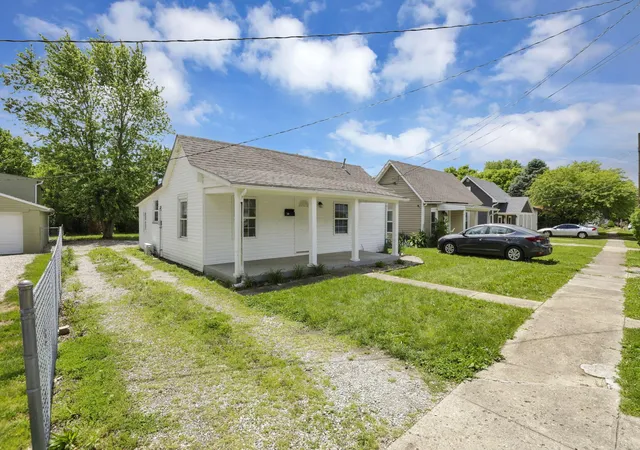 Photo 3 of Single family home for sale at 663 E Mound St, Circleville, OH 43113 | MLS# 226035863 | Listing updated on 2026-10-06