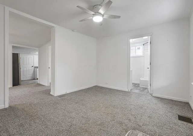 Photo 4 of Single family home for sale at 663 E Mound St, Circleville, OH 43113 | MLS# 226035863 | Listing updated on 2026-10-06