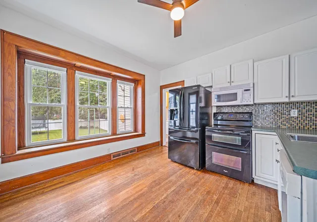 Photo 3 of Sale Pending at 4 Meltzer Ct, Mount Vernon, OH 43050 | MLS# 226035668 | Listing updated on 2026-09-21