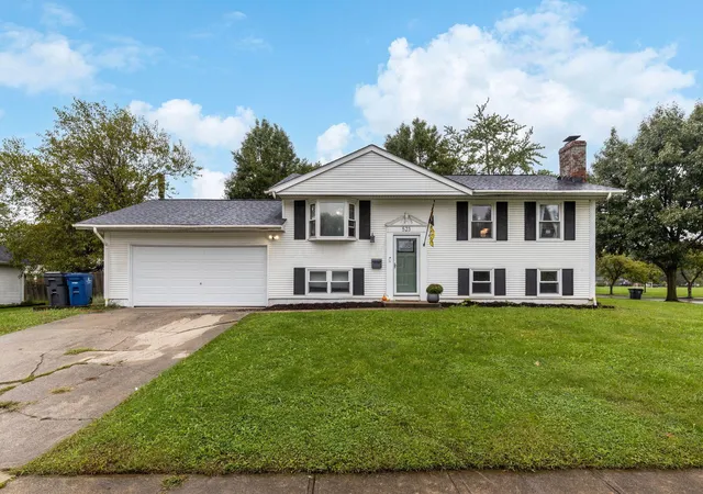 Photo 1 of Single family home for sale at 523 Lincolnshire Rd, Columbus, OH 43230 | MLS# 226035673 | Listing updated on 2026-10-03