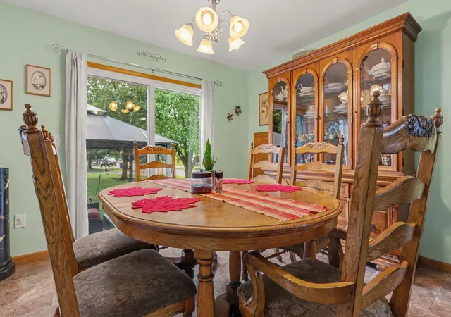 Photo 4 of Single family home for sale at 1535 Plowington Dr, Delaware, OH 43015 | MLS# 226035664 | Listing updated on 2026-10-07