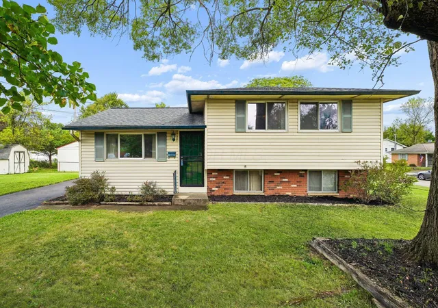 Photo 2 of Single family home for sale at 1494 Cranwood Dr, Columbus, OH 43229 | MLS# 226035787 | Listing updated on 2026-09-19