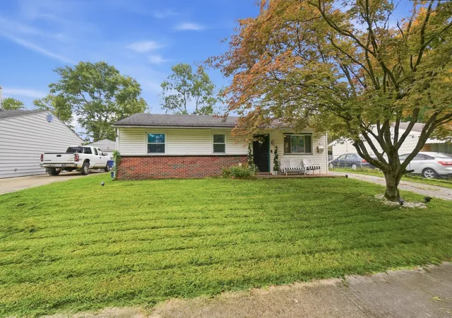 Photo 3 of Single family home for sale at 1674 Burlington Ave, Columbus, OH 43227 | MLS# 226035716 | Listing updated on 2026-10-06