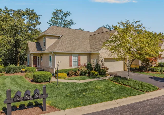 Photo 2 of Condo for sale at 7392 Deer Valley Xing, Powell, OH 43065 | MLS# 226035857 | Listing updated on 2026-09-19