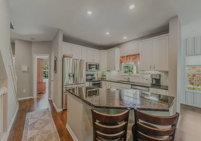 Photo 4 of Condo for sale at 7392 Deer Valley Xing, Powell, OH 43065 | MLS# 226035857 | Listing updated on 2026-09-19