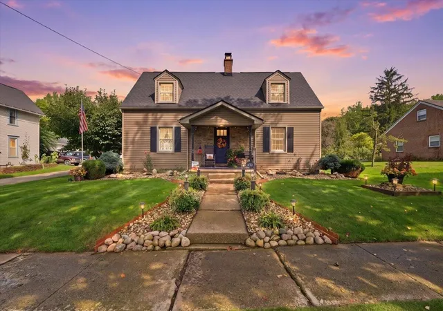 Photo 1 of Single family home for sale at 623 E Main St, Loudonville, OH 44842 | MLS# 226035708 | Listing updated on 2026-10-05