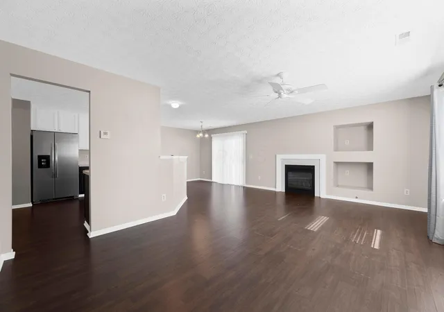 Photo 3 of Single family home for sale at 5814 Lonerise Ln, Hilliard, OH 43026 | MLS# 226035761 | Listing updated on 2026-10-01