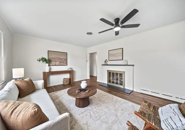 Photo 4 of Sale Pending at 3496 Wicklow Rd, Columbus, OH 43204 | MLS# 226035736 | Listing updated on 2026-10-02