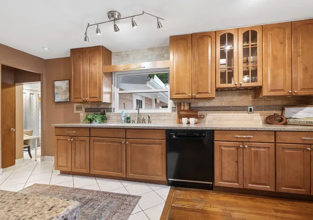 Photo 3 of Single family home for sale at 3810 Dorko Ct, Columbus, OH 43224 | MLS# 226035805 | Listing updated on 2026-09-21