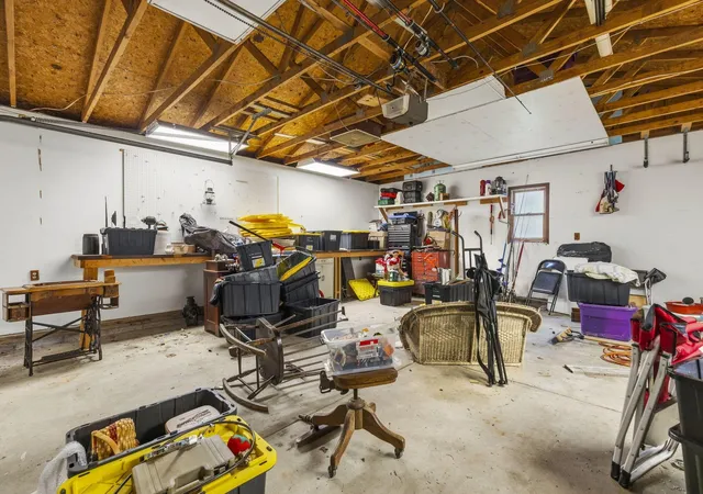 Photo 38 of Single family home for sale at 213 S Walnut St, Baltimore, OH 43105 | MLS# 226036246 | Listing updated on 2026-09-26