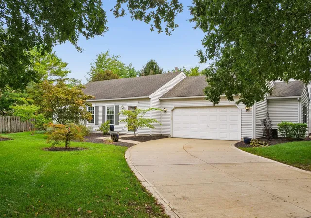 Photo 1 of Condo for sale at 6254 Mcnaughten Pl Ln #47, Columbus, OH 43213 | MLS# 226036375 | Listing updated on 2026-09-28