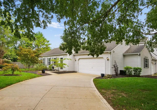 Photo 2 of Condo for sale at 6254 Mcnaughten Pl Ln #47, Columbus, OH 43213 | MLS# 226036375 | Listing updated on 2026-09-28