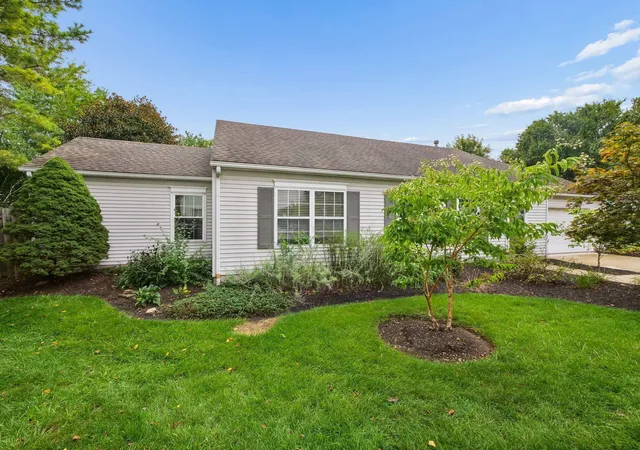 Photo 3 of Condo for sale at 6254 Mcnaughten Pl Ln #47, Columbus, OH 43213 | MLS# 226036375 | Listing updated on 2026-09-28
