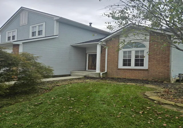 Photo 1 of Single family home for sale at 2285 Shirlene Dr, Grove City, OH 43123 | MLS# 226035778 | Listing updated on 2026-09-29