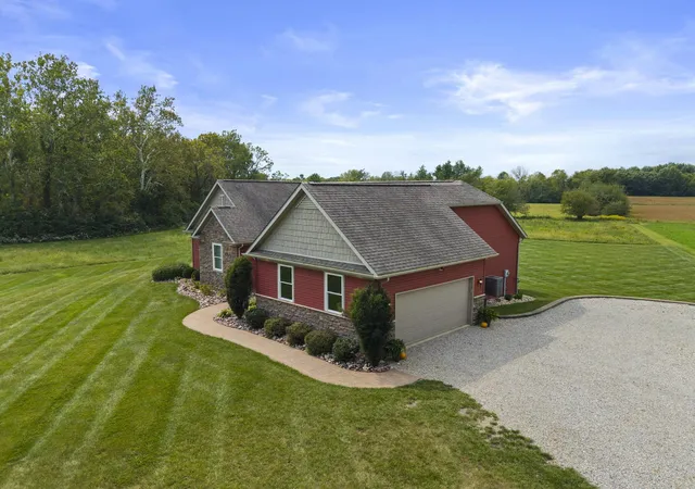 Photo 3 of Single family home for sale at 10497 Winchester Rd, Ashville, OH 43103 | MLS# 226035945 | Listing updated on 2026-09-21