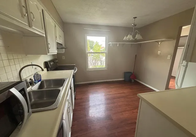 Photo 4 of Single family home for sale at 8624 Wilmette Ct, Powell, OH 43065 | MLS# 226035827 | Listing updated on 2026-09-26